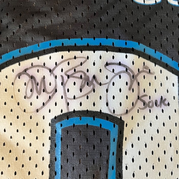 Soul Indoor Football Jersey autographed by Jon Bon Jovi Size 2X - Picture 3 of 3